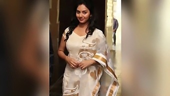 Married Aunt Indulges In Phone Sex With Her Young Lover In Telugu