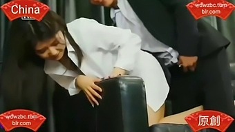 Chinese Model Experiences Intense Pleasure From Fingering