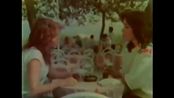 Vintage Türk Wife Sailh Gunter And Arzu Kay Have Intense Orgasmic Experiences