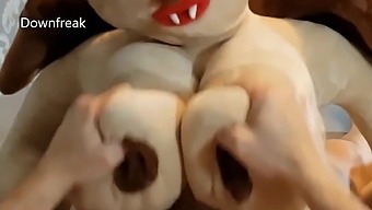 Sex Doll Bat Girl Satisfies Her Partner For A Long Time