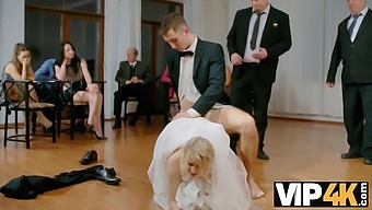 Cheating Blonde Babe In High-Definition Cuckoldry
