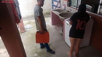 Brazilian Amateur Wife Gets Her Ass Serviced By The Washing Machine Repairman